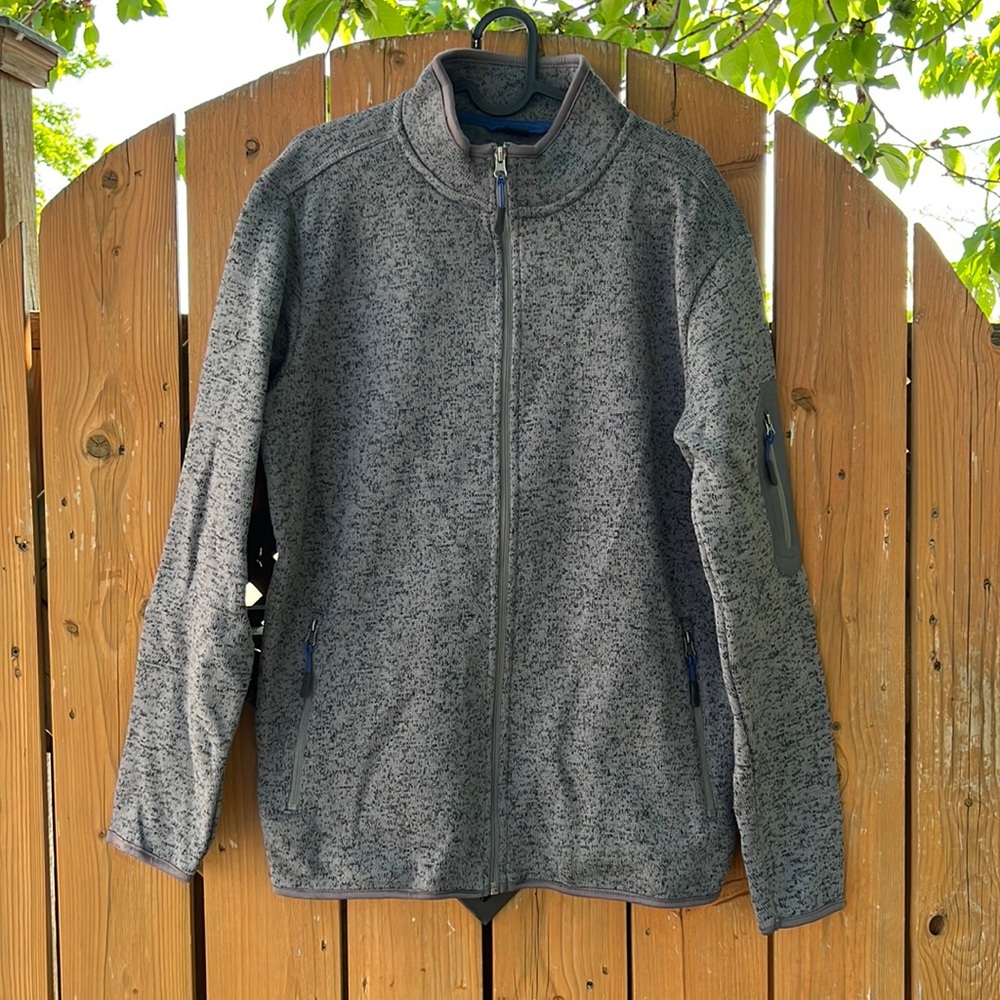 Men’s sweater
